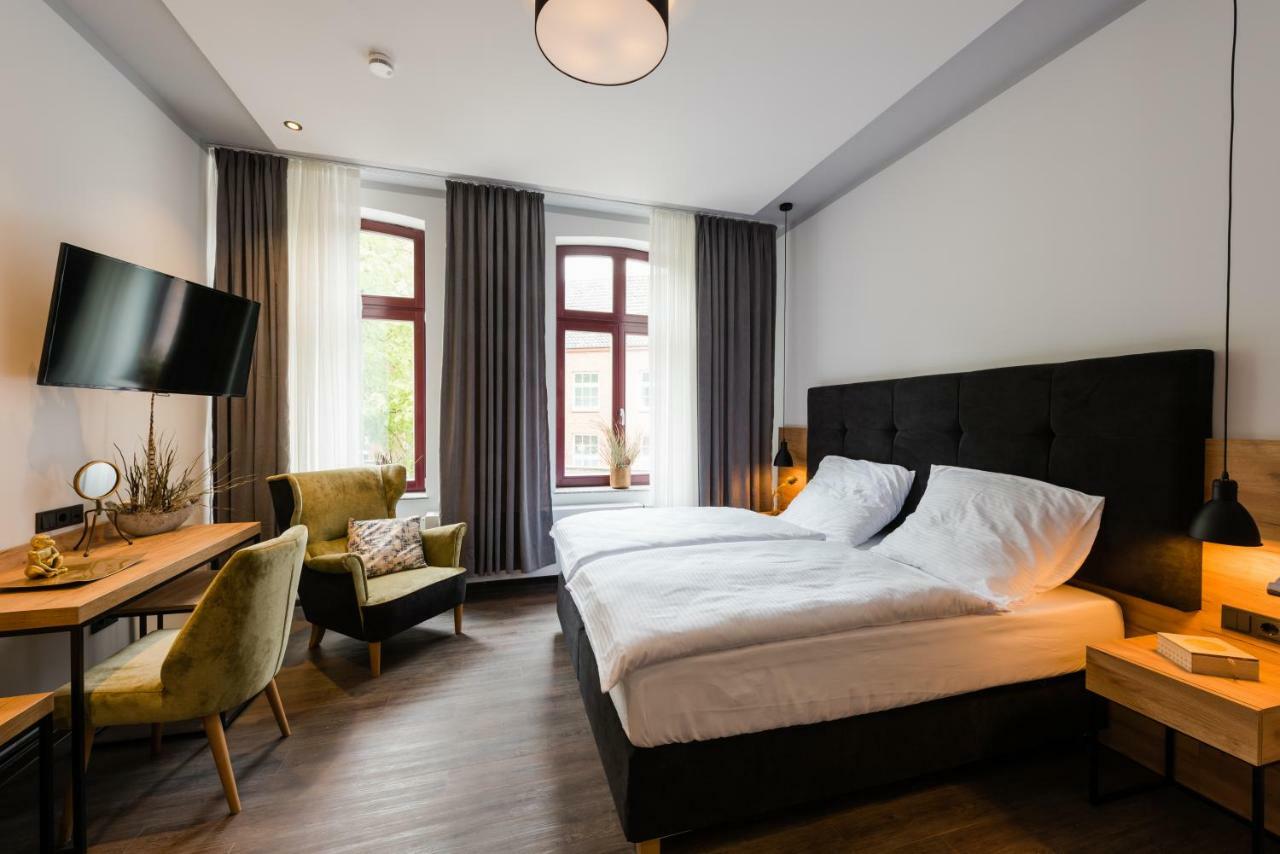 360 Grad Hotel&Bar Leer Buitenkant foto